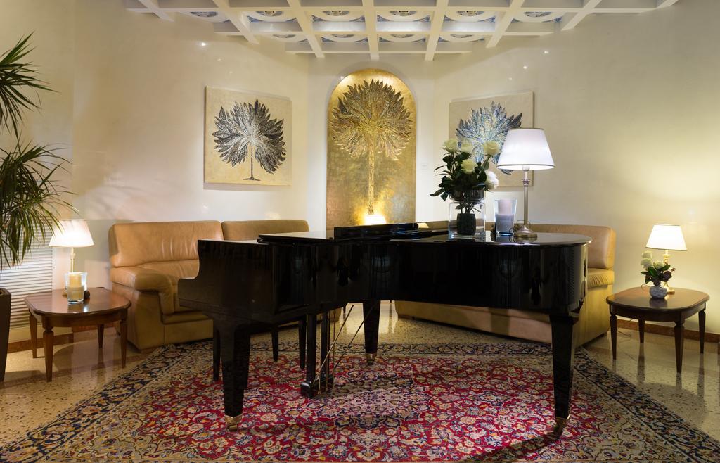 Palace Hotel 세라발레 외부 사진